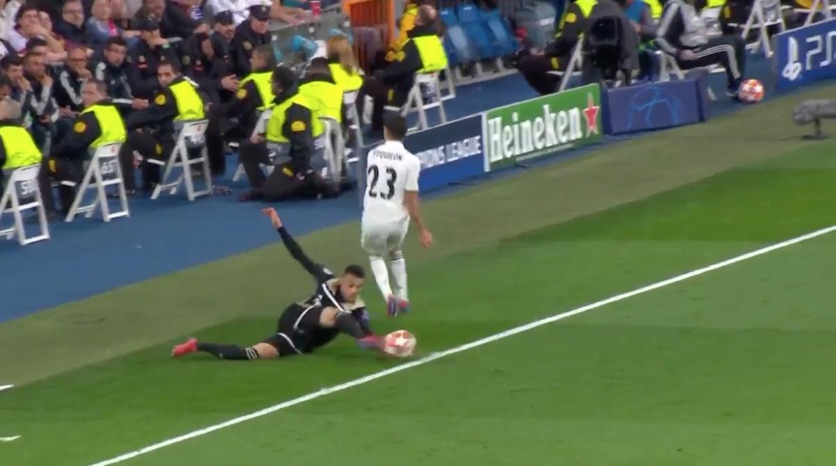 ajax-real-madrid-out-of-bounds-var-video-review.png