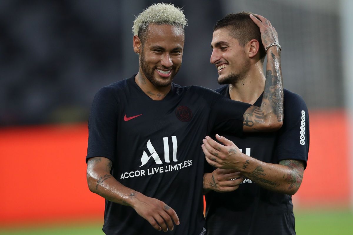 paris-saint-germain-v-stade-rennais-fc-pre-game-training-5d6a19a4badfd6faee00000e.jpg