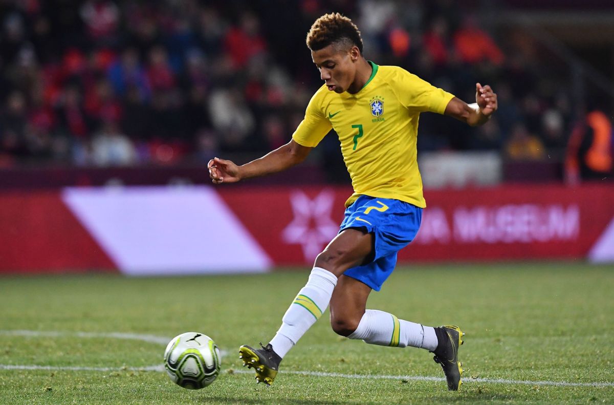 Everton Have Advantage in Race to Sign Tottenham Target David Neres from  Ajax - Sports Illustrated