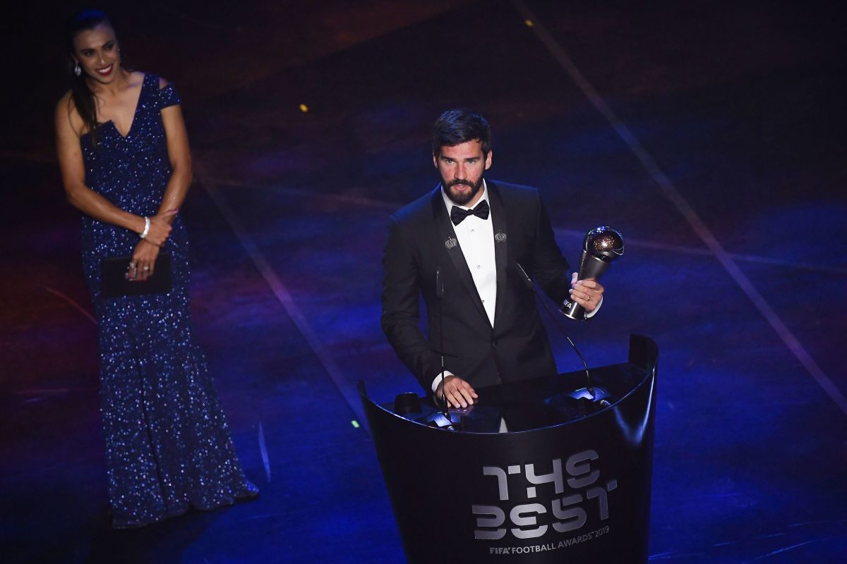 fbl-fifa-awards-5d893e26c7beddf8a1000001.jpg