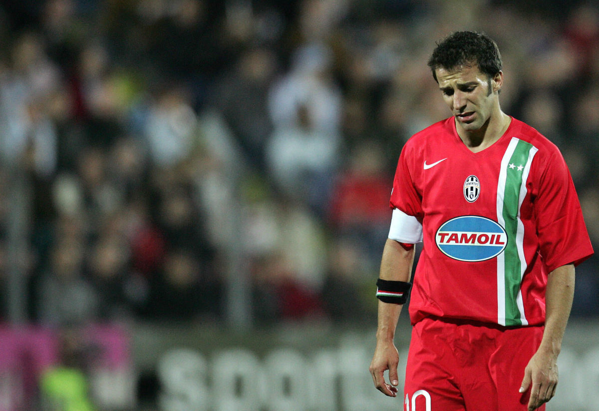juventus-alessandro-del-piero-leaves-the-5d0ccb176659bd9e2b000001.jpg