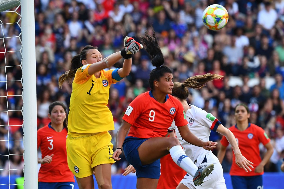 fbl-wc-2019-women-match23-usa-chi-5d068169a412bd2837000001.jpg