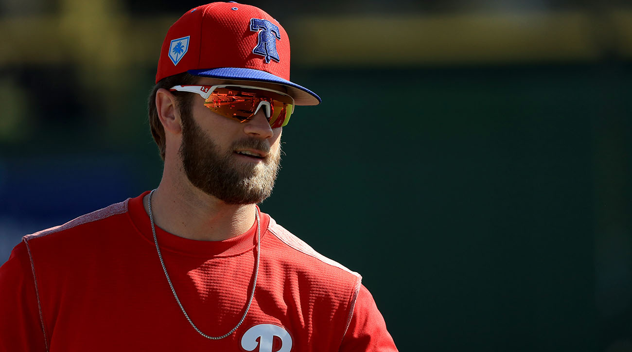 Bryce Harper makes Phillies sprining training game debut (video