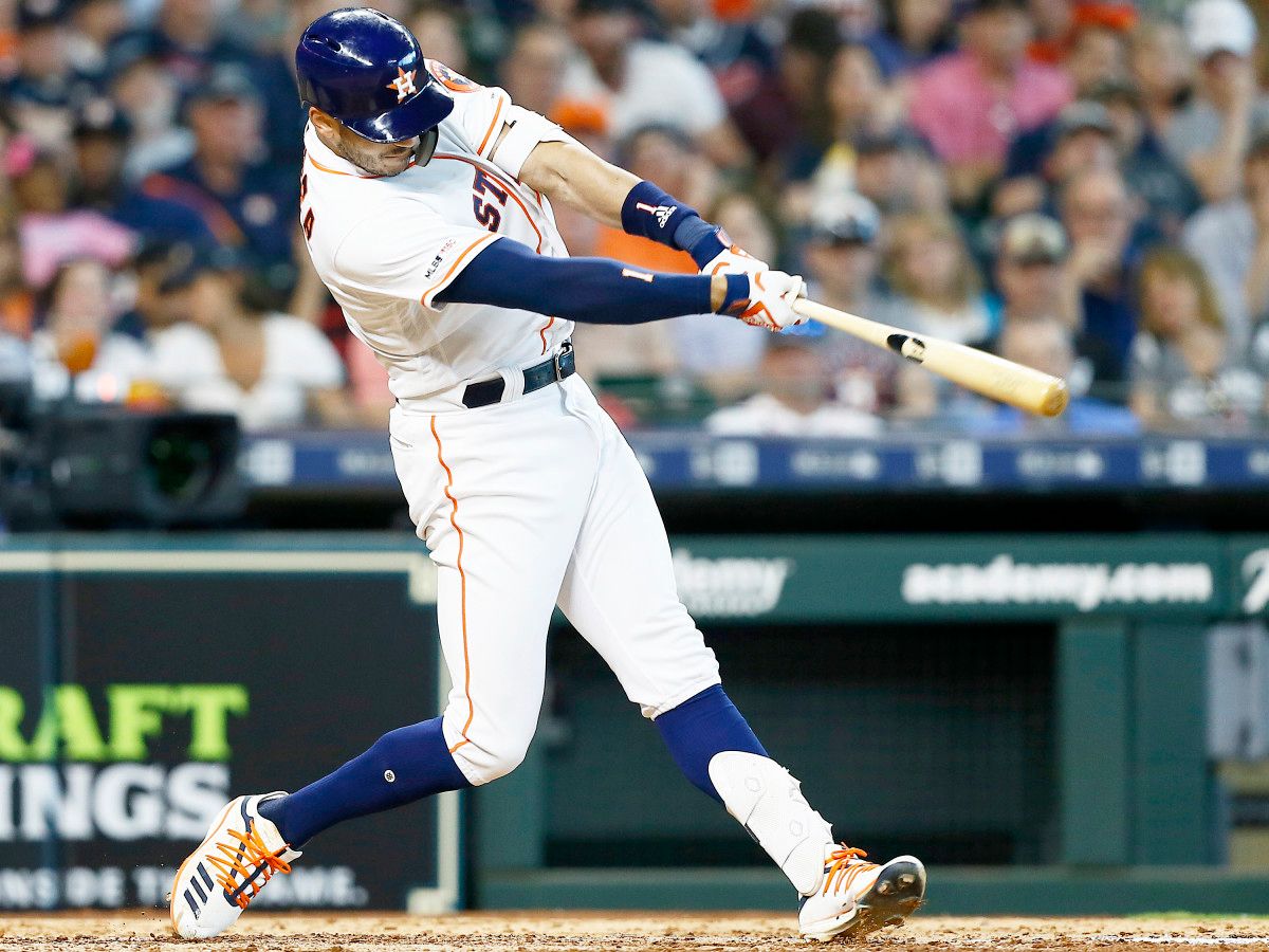 carlos-correa-3-up-3-down-inline.jpg