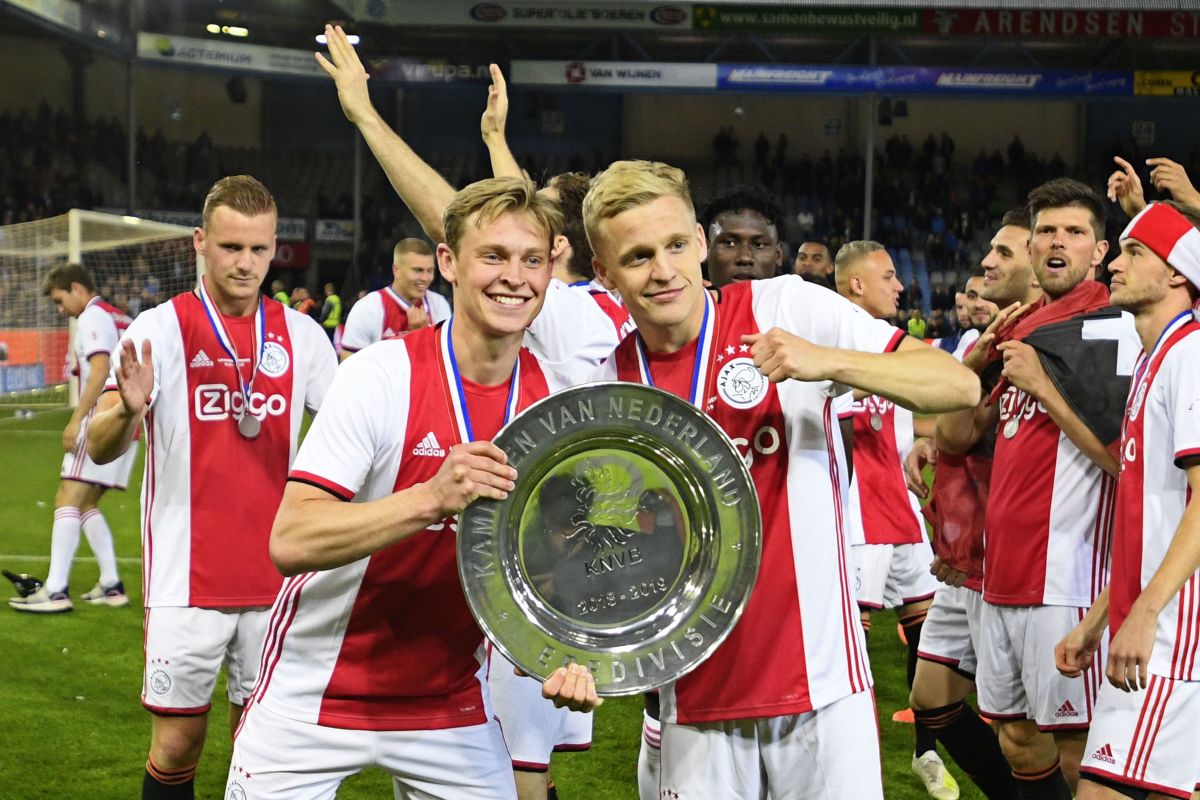 fbl-ned-eredivisie-graafschap-ajax-5d149a32f03e5a455d000010.jpg