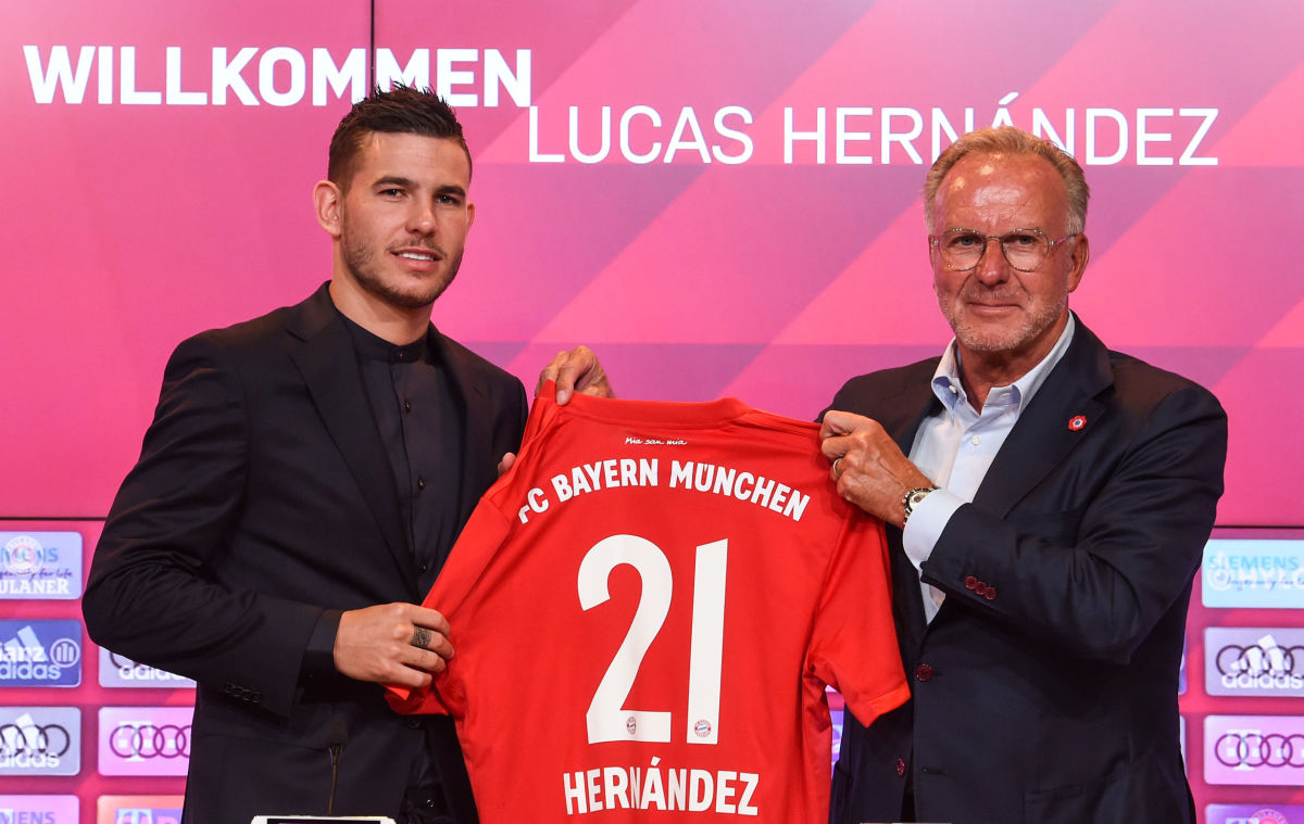 fbl-ger-bayern-munich-hernandez-5d3c7020898080eeb2000001.jpg