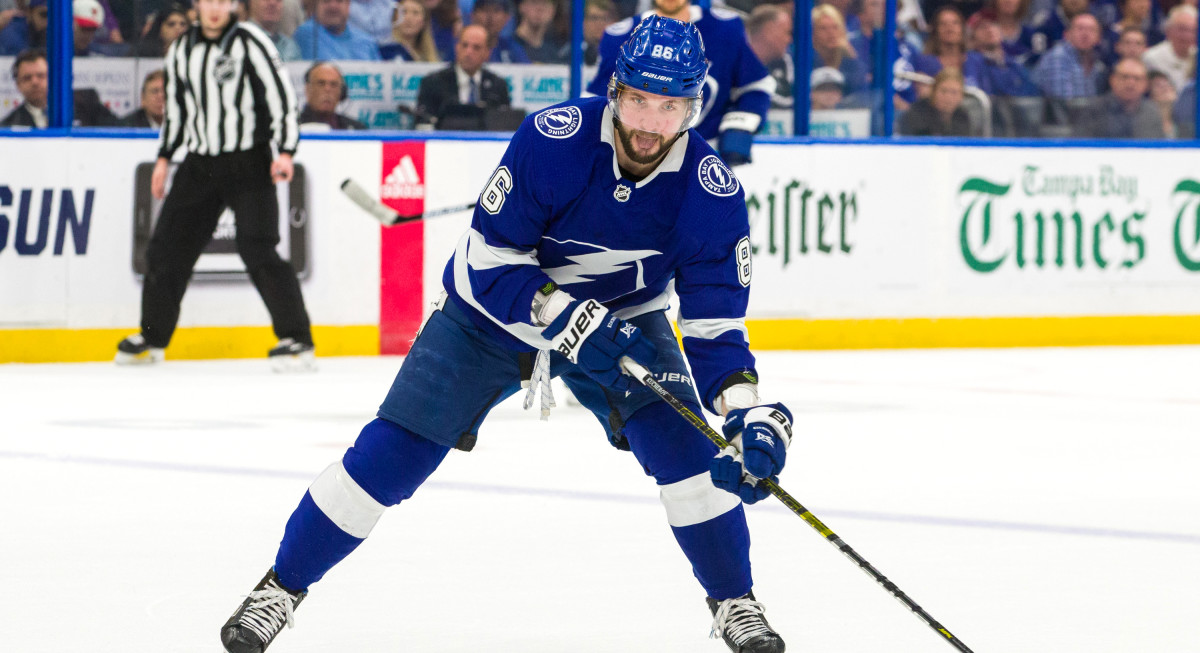 Tampa Bay Lightning F Nikita Kucherov scores 100 points in 62 games