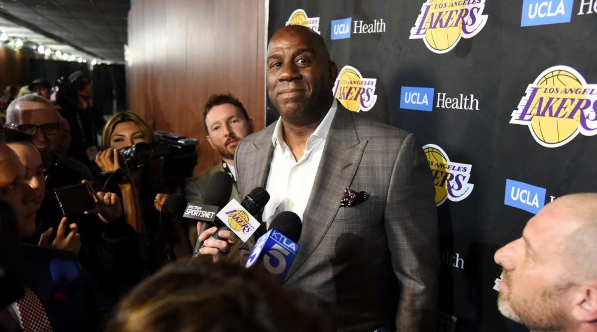 magic_johnson_lakers_.jpg