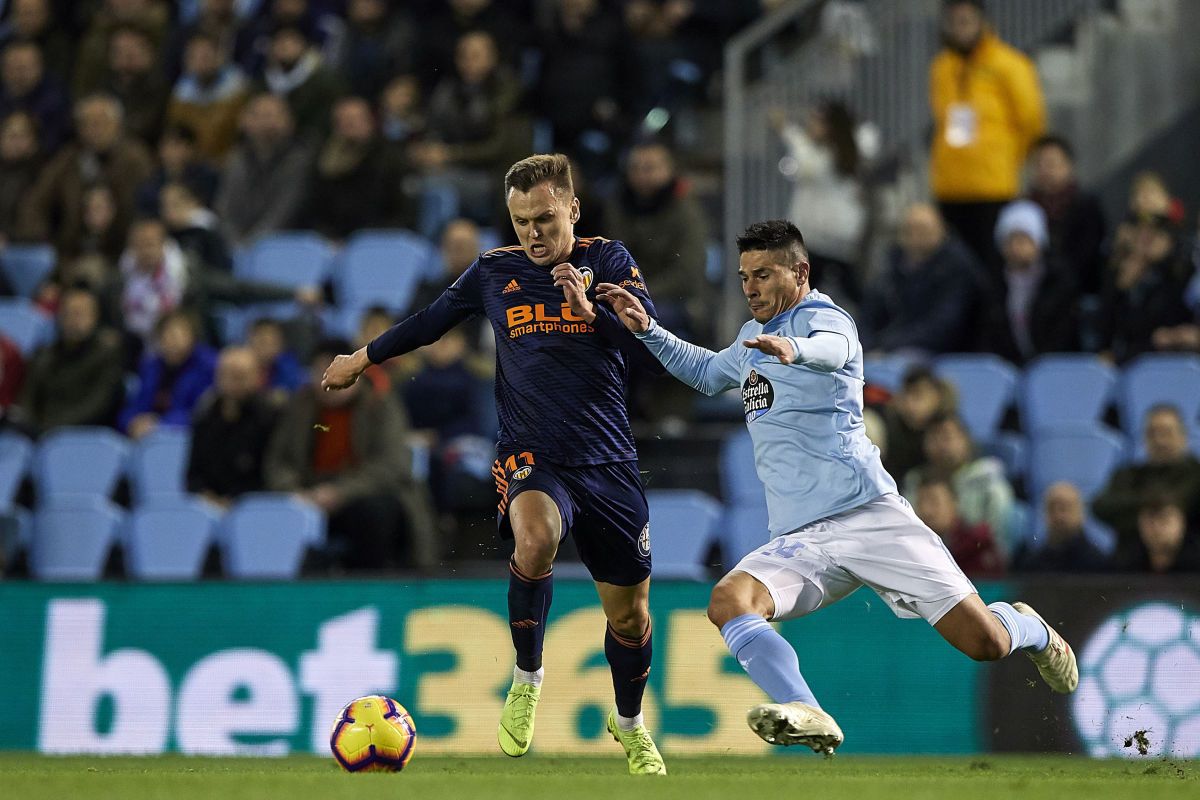 rc-celta-de-vigo-v-valencia-cf-la-liga-5c5402f8c1ccd8578000002a.jpg