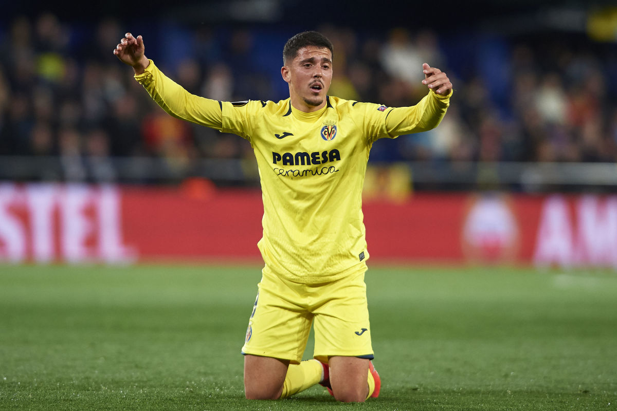 villarreal-v-valencia-uefa-europa-league-quarter-final-first-leg-5d1b3ba1ca8df66533000002.jpg