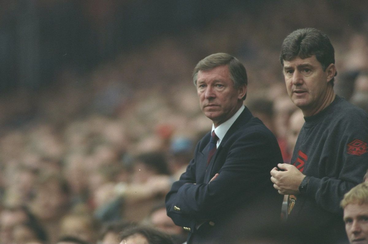 alex-ferguson-left-the-manager-of-manchester-united-stands-next-to-his-assistant-coach-brian-kidd-5d5ab98eeaf41cc8d1000001.jpg