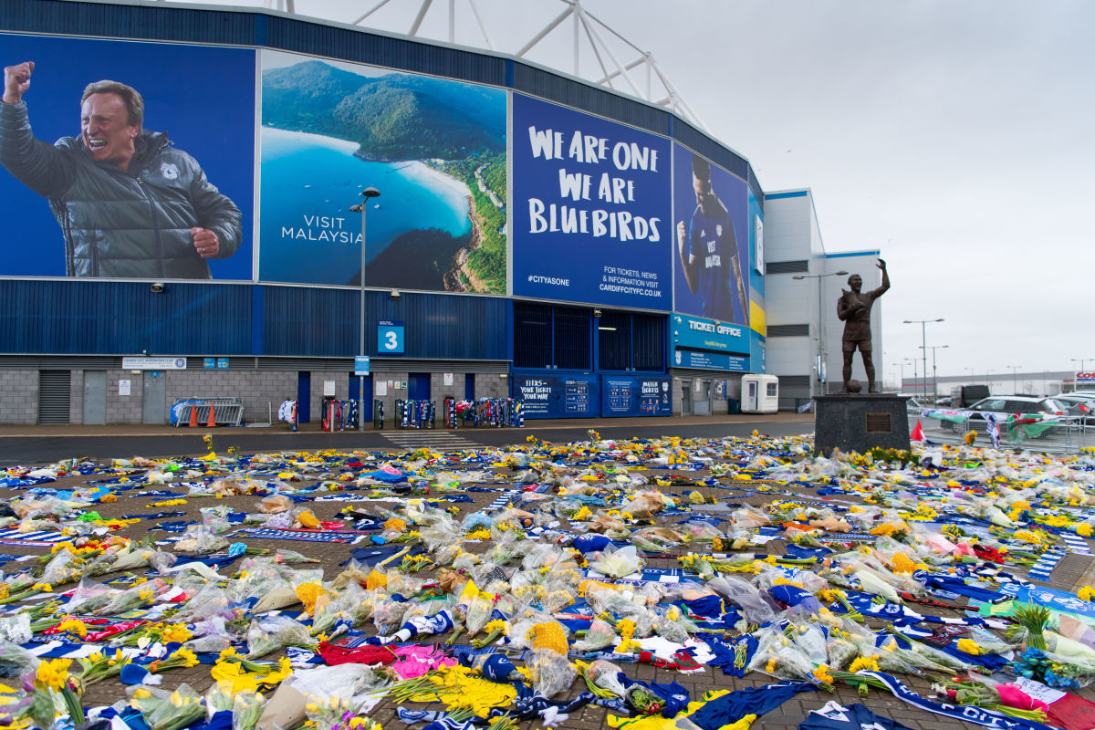tributes-are-made-to-cardiff-city-s-emiliano-sala-5c6ea7ad2b25048dd500000c.jpg