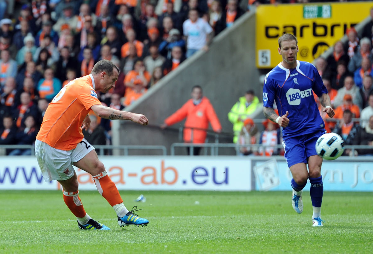 blackpool-v-bolton-wanderers-premier-league-5c7e95151f782098d3000015.jpg
