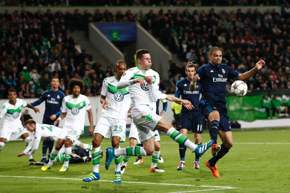 fbl-eur-c1-wolfsburg-real-madrid-5c7a685bdeb8e9f004000001.jpg