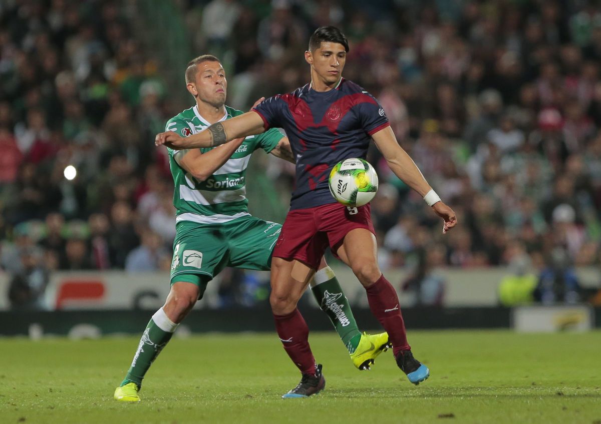 santos-laguna-v-chivas-torneo-clausura-2019-liga-mx-5c4e99bda5c40f2d7400000a.jpg