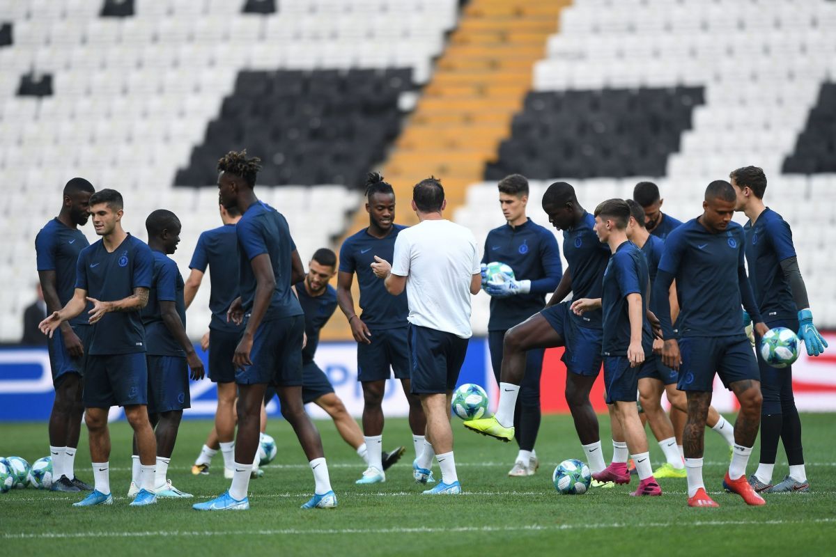 fbl-tur-supercup-chelsea-training-5d53ad6a79b8202640000001.jpg