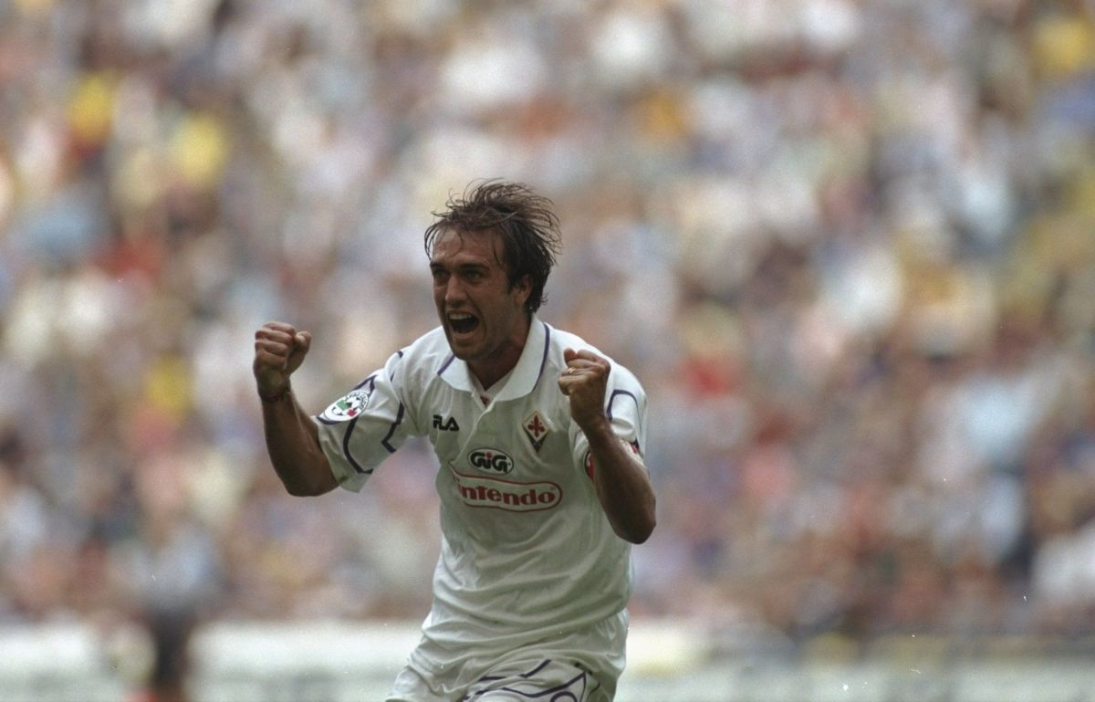 gabriel-batistuta-of-fiorentina-5c7569286235b9ef6e000003.jpg