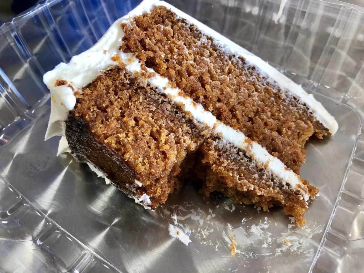 hangry-als-carrot-cake.jpg