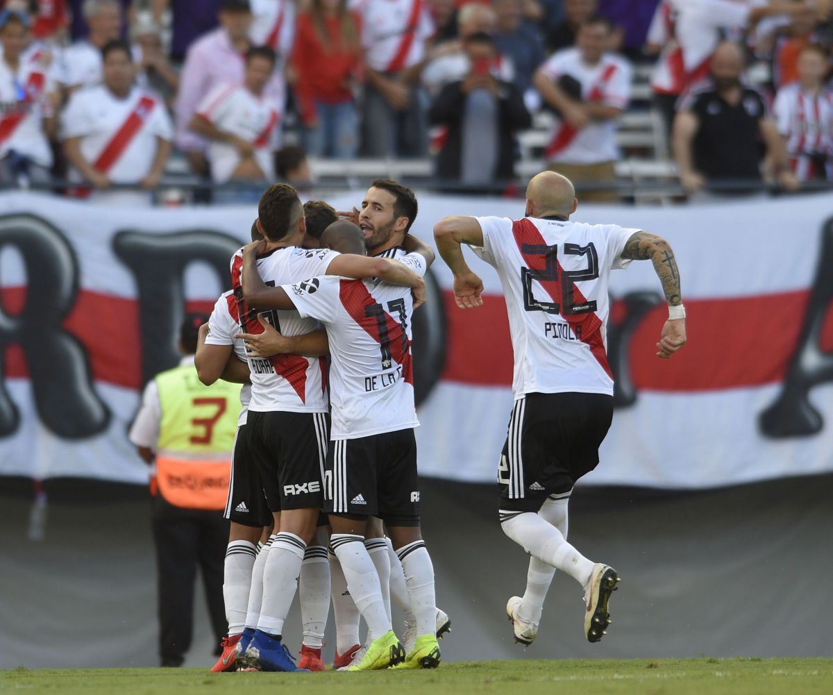 river-plate-v-san-martin-de-tucuman-superliga-2018-19-5c79ab63923e455be8000001.jpg