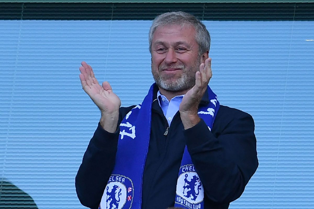 fbl-eng-pr-chelsea-sunderland-trophy-5c5029a8d6327ccb82000015.jpg
