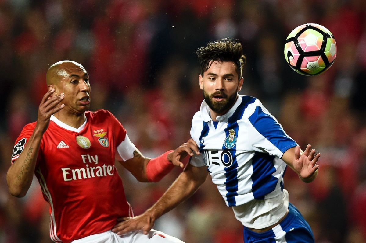 FBL-POR-LIGA-BENFICA-PORTO