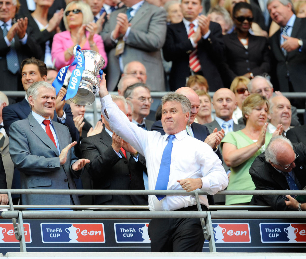 chelsea-manager-guus-hiddink-lifts-the-f-5c75348566eb371215000002.jpg