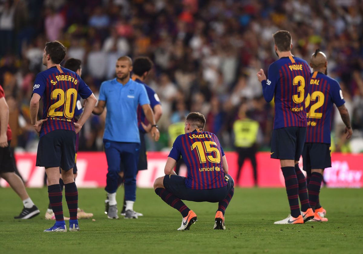 barcelona-v-valencia-spanish-copa-del-rey-final-5cea6d29e62ede1b0b000001.jpg