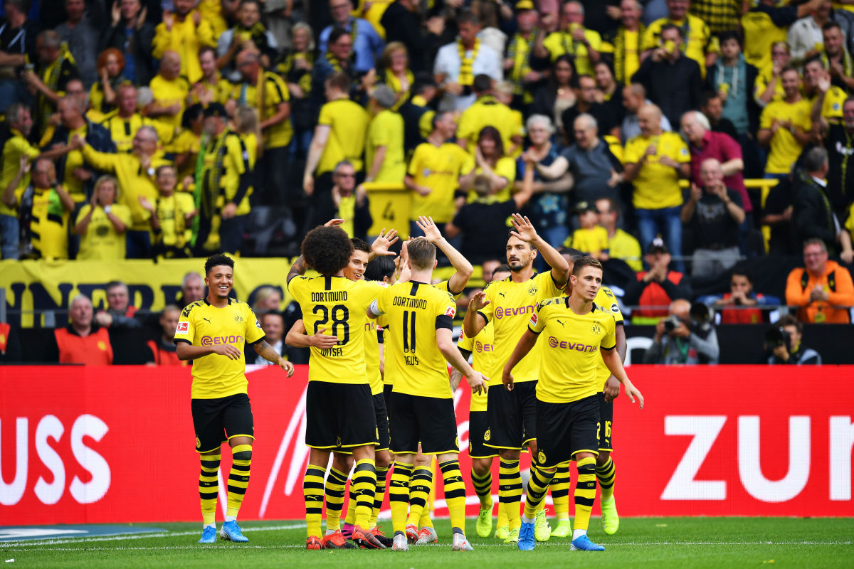 borussia-dortmund-v-fc-augsburg-bundesliga-5d6683833eb92e8a9a000001.jpg