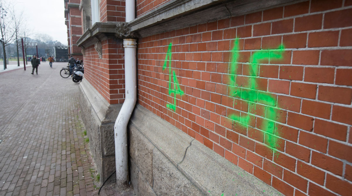 amsterdam-swastika-ado-ajax.jpg