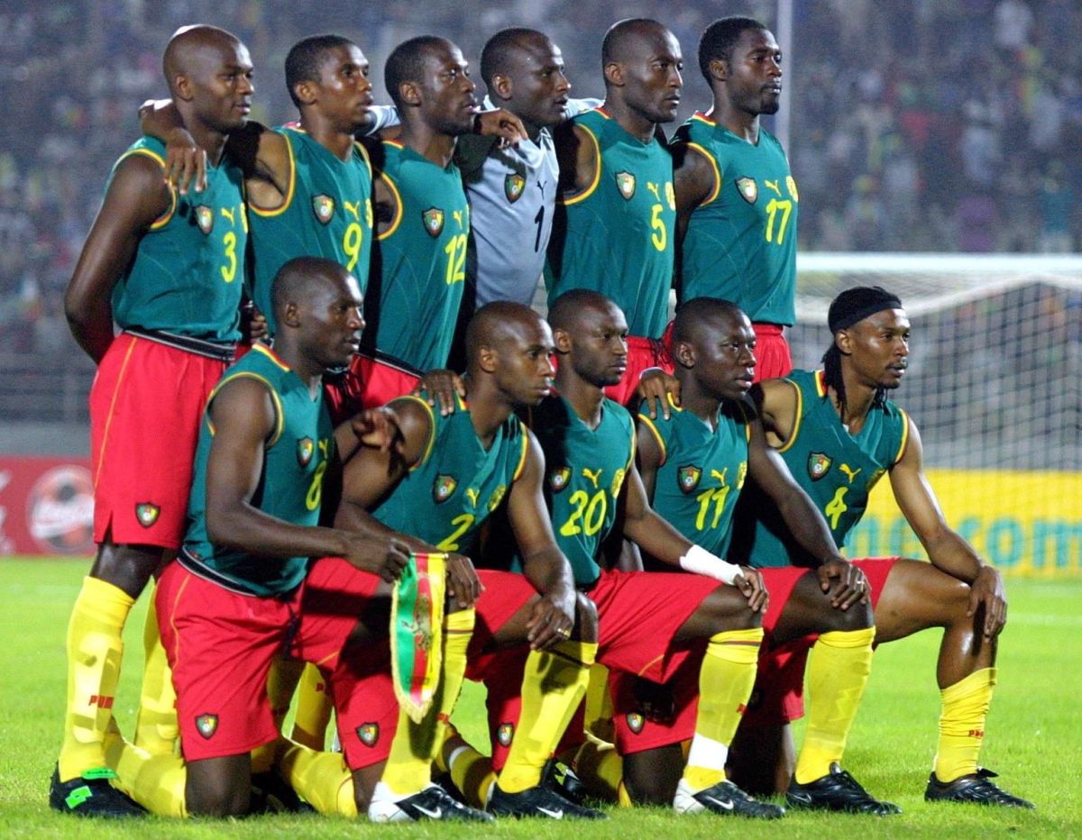 the-cameroon-national-soccer-team-top-from-l-5d137618f052e0e03f000001.jpg