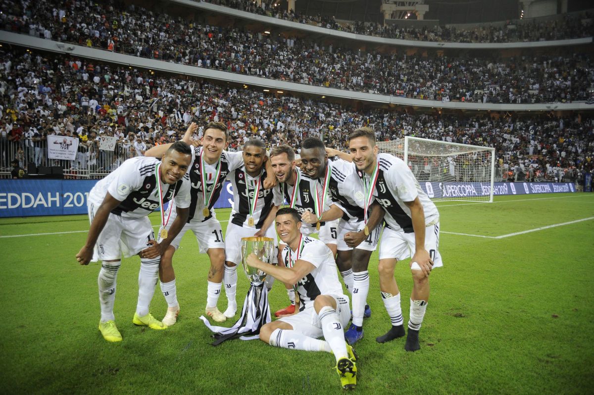 juventus-v-ac-milan-italian-supercup-5d14d4abaef03bd10d000001.jpg