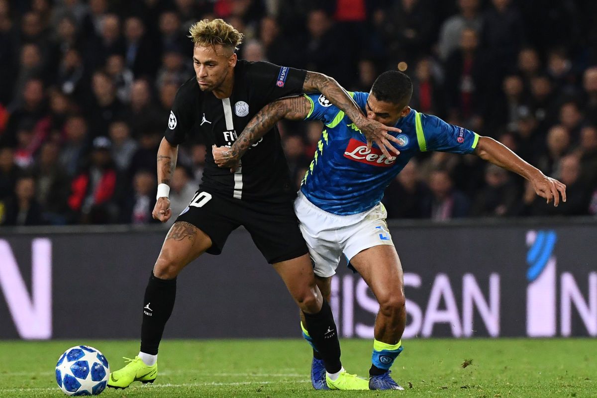 fbl-eur-c1-psg-napoli-5d0f39f87e9026759c000002.jpg