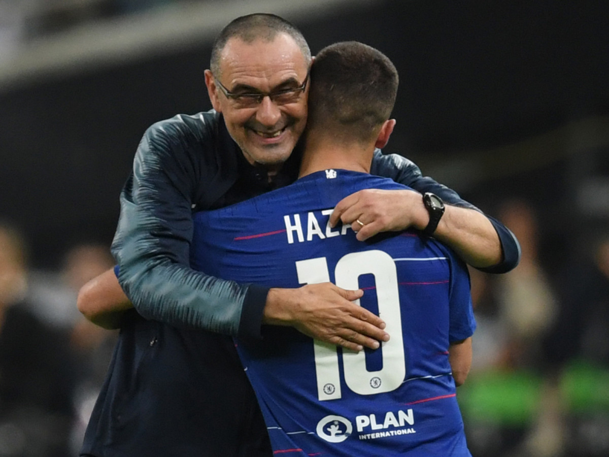 sarri-hazard-chelsea-europa-league-final.jpg