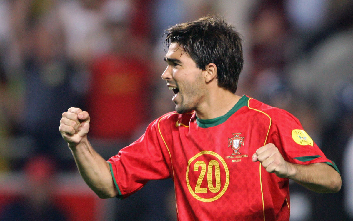 portugal-s-midfielder-deco-celebrates-af-5d1a7fa4a45dd2a434000001.jpg