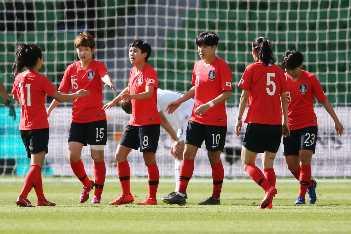 2019-cup-of-nations-matchday-3-korea-republic-v-new-zealand-5ced0f6c89898b669f000002.jpg