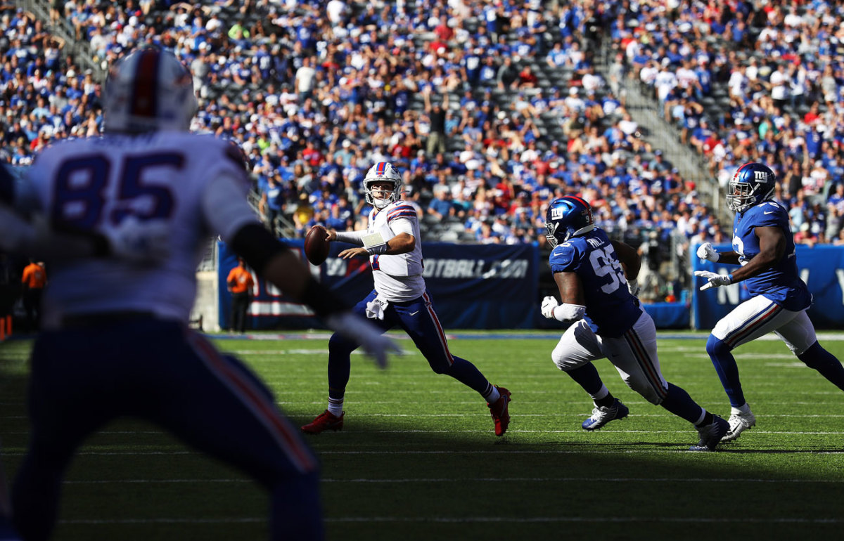 josh-allen-bills-giants.jpg