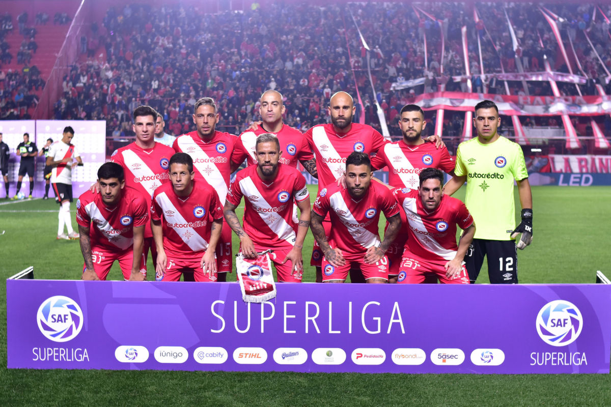 Argentinos Juniors v River Plate - Superliga Argentina 2019/20