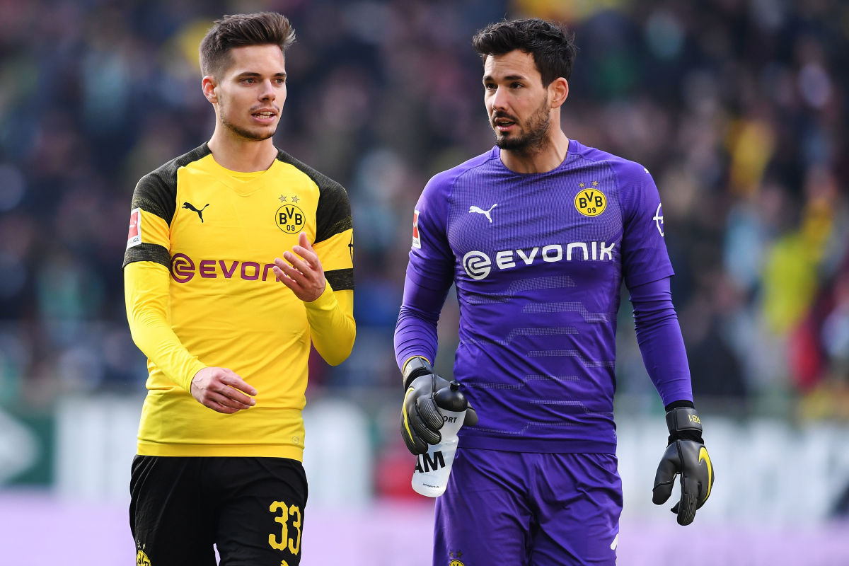 sv-werder-bremen-v-borussia-dortmund-bundesliga-5d149395df6a3a654e000002.jpg