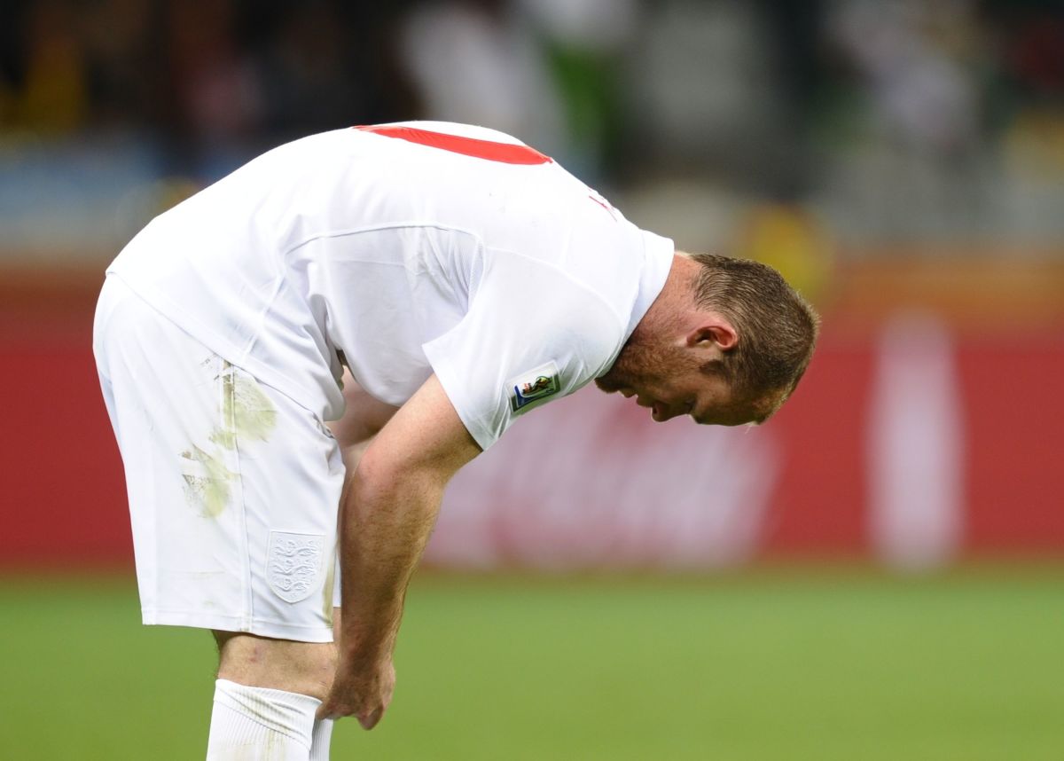 england-s-striker-wayne-rooney-leans-ove-5d60f67d5b7040360e000001.jpg