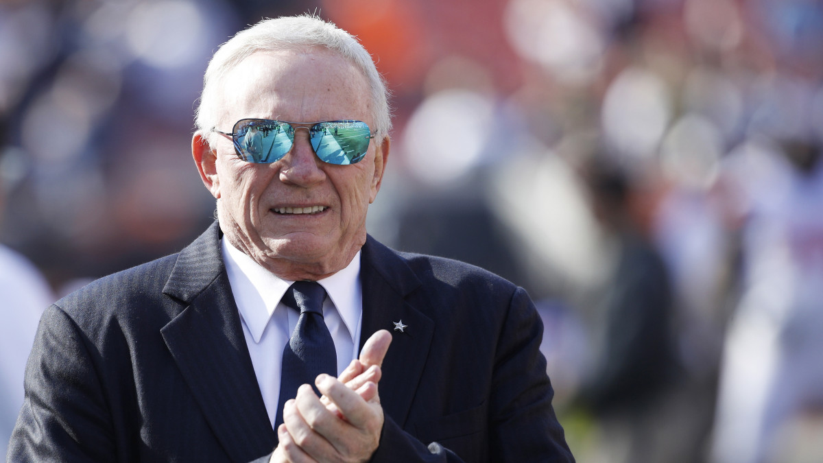 thursday-hot-clicks-cowboys-jerry-jones-new-yacht-photo.jpg