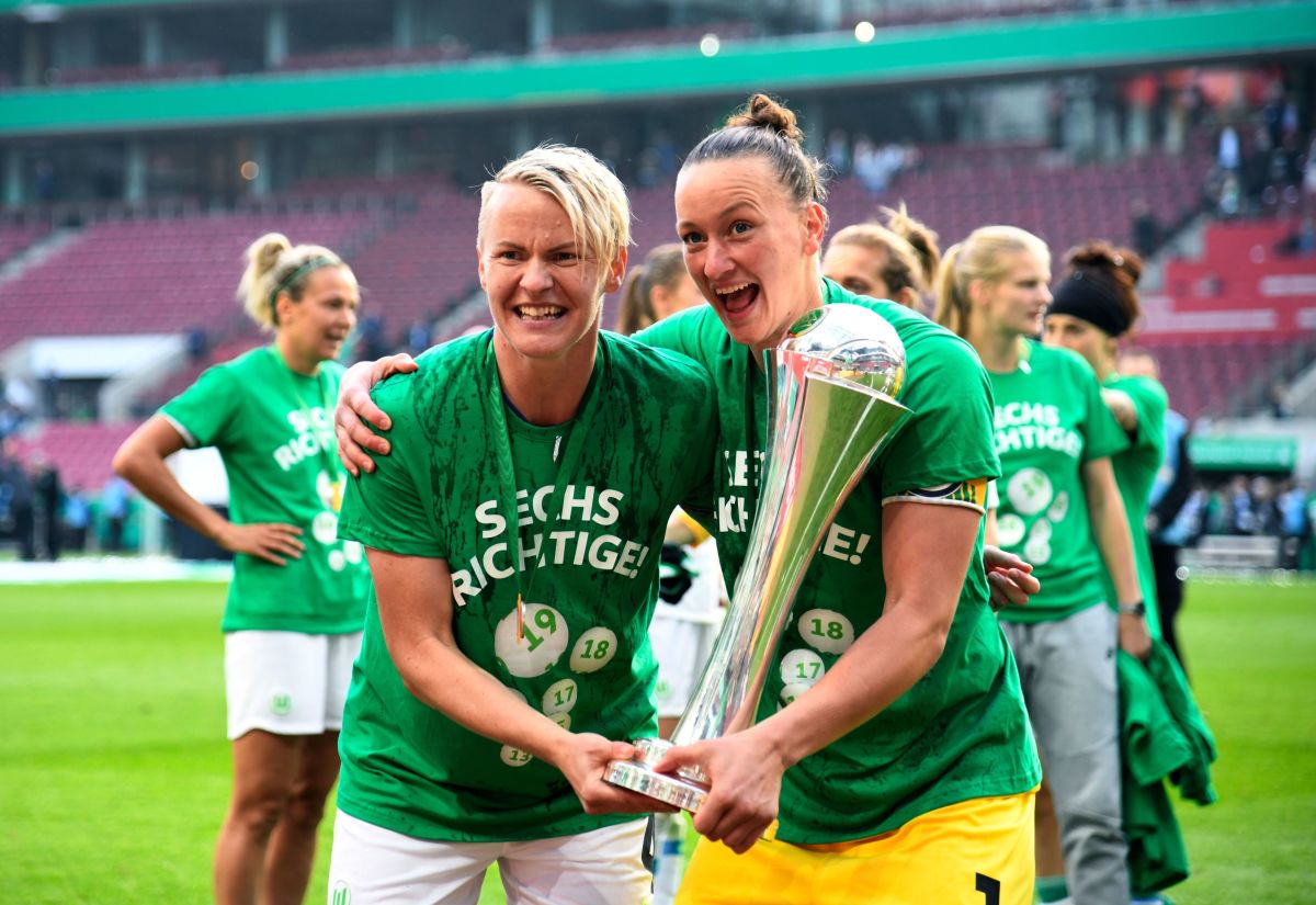fbl-ger-cup-women-final-wolfsburg-freiburg-5cf7e863b7003f83b6000001.jpg