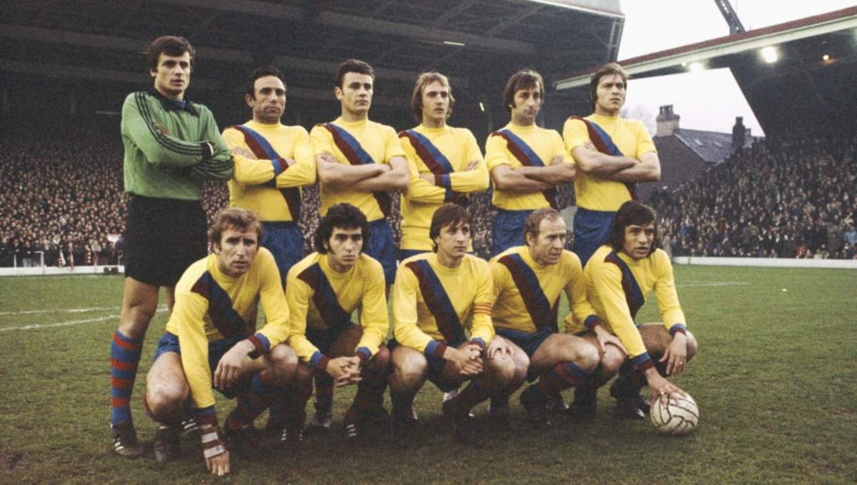 barcelona-v-liverpool-uefa-cup-semi-final-2nd-leg-1976-5d64304d55aa317e29000001.jpg