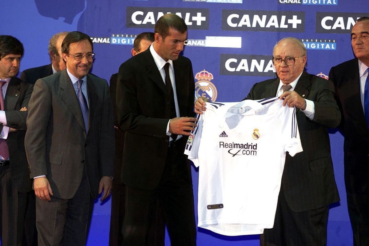 zidane-press-conf-x-5ca47c8064509b49dd000001.jpg