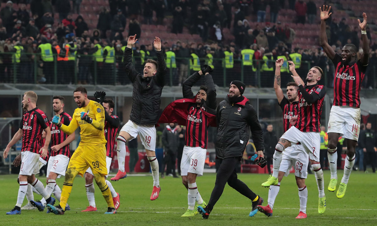 ac-milan-v-ssc-napoli-coppa-italia-5c50e1649aa5a4114f000001.jpg