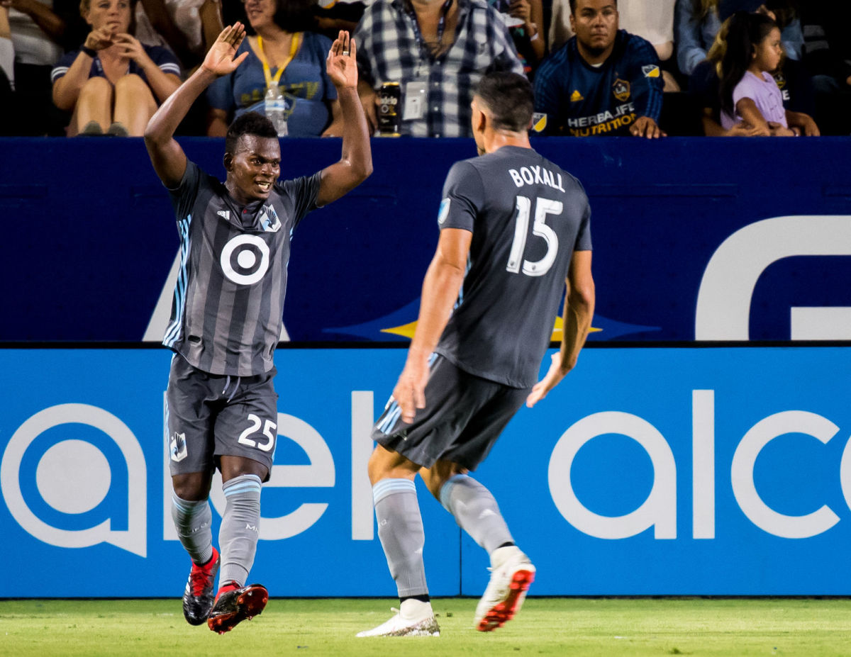 mls-soccer-los-angeles-galaxy-v-minnesota-united-5c53803bb0735de96d000001.jpg