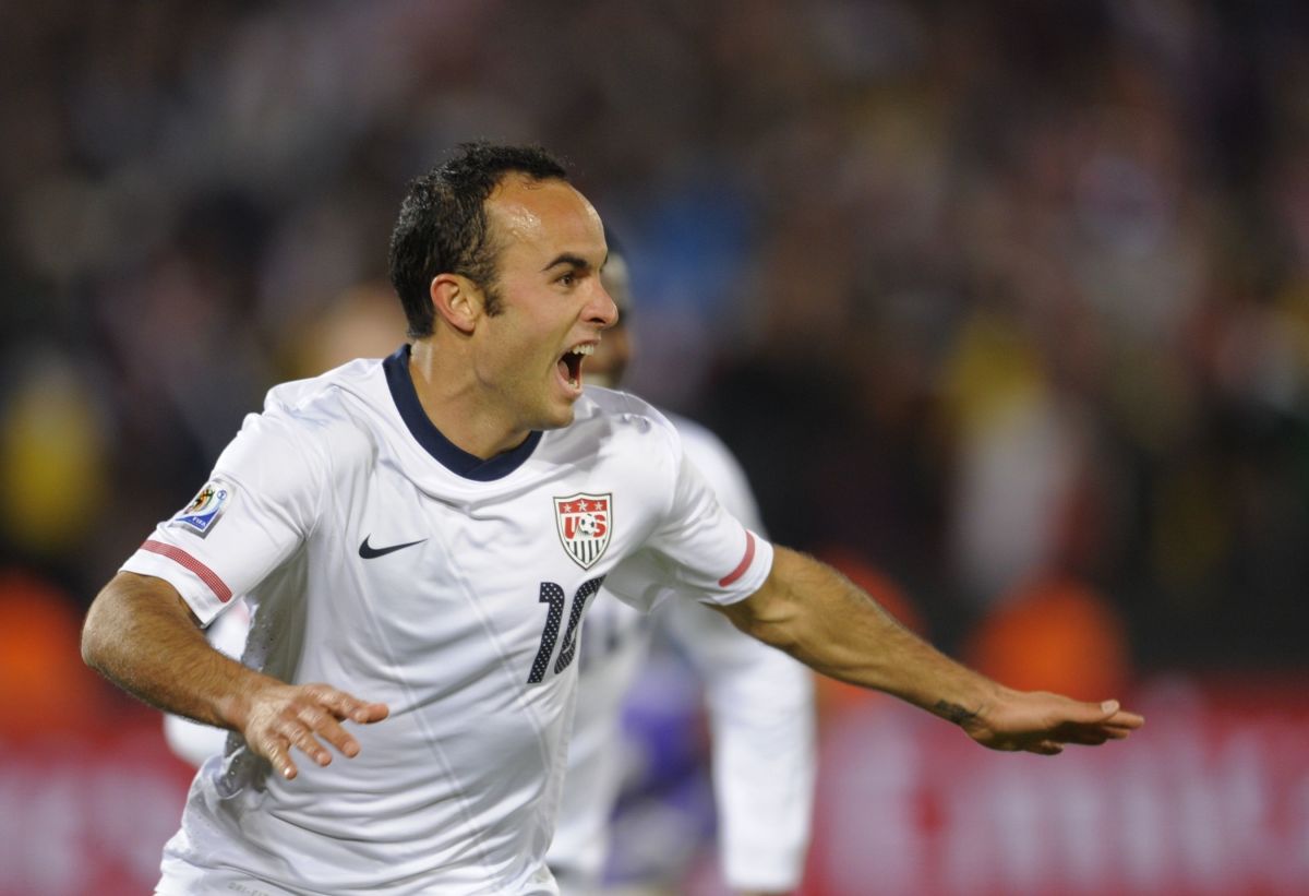 us-midfielder-landon-donovan-celebrates-5d2093b4269a00389100000e.jpg