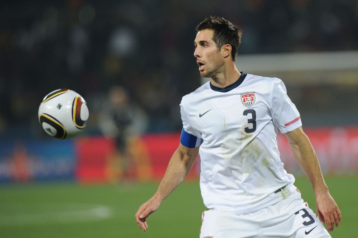 us-defender-carlos-bocanegra-eyes-the-ba-5d20895b269a0015e2000001.jpg