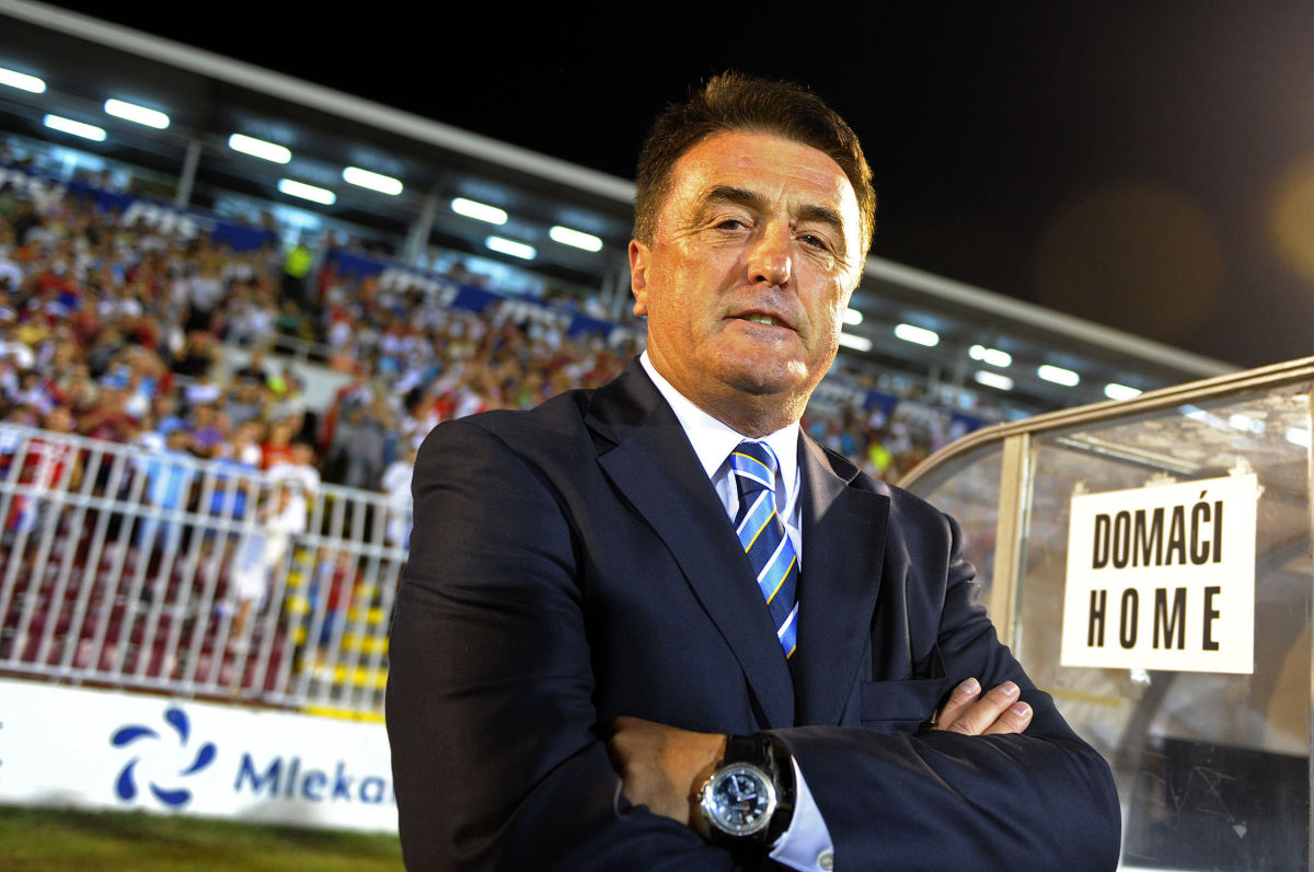 serbian-national-football-team-coach-rad-5ca70abb2fc6e481e0000001.jpg