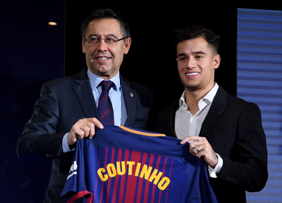 new-barcelona-signing-philippe-coutinho-unveiled-5c5ab3ec8fd1e73b28000046.jpg