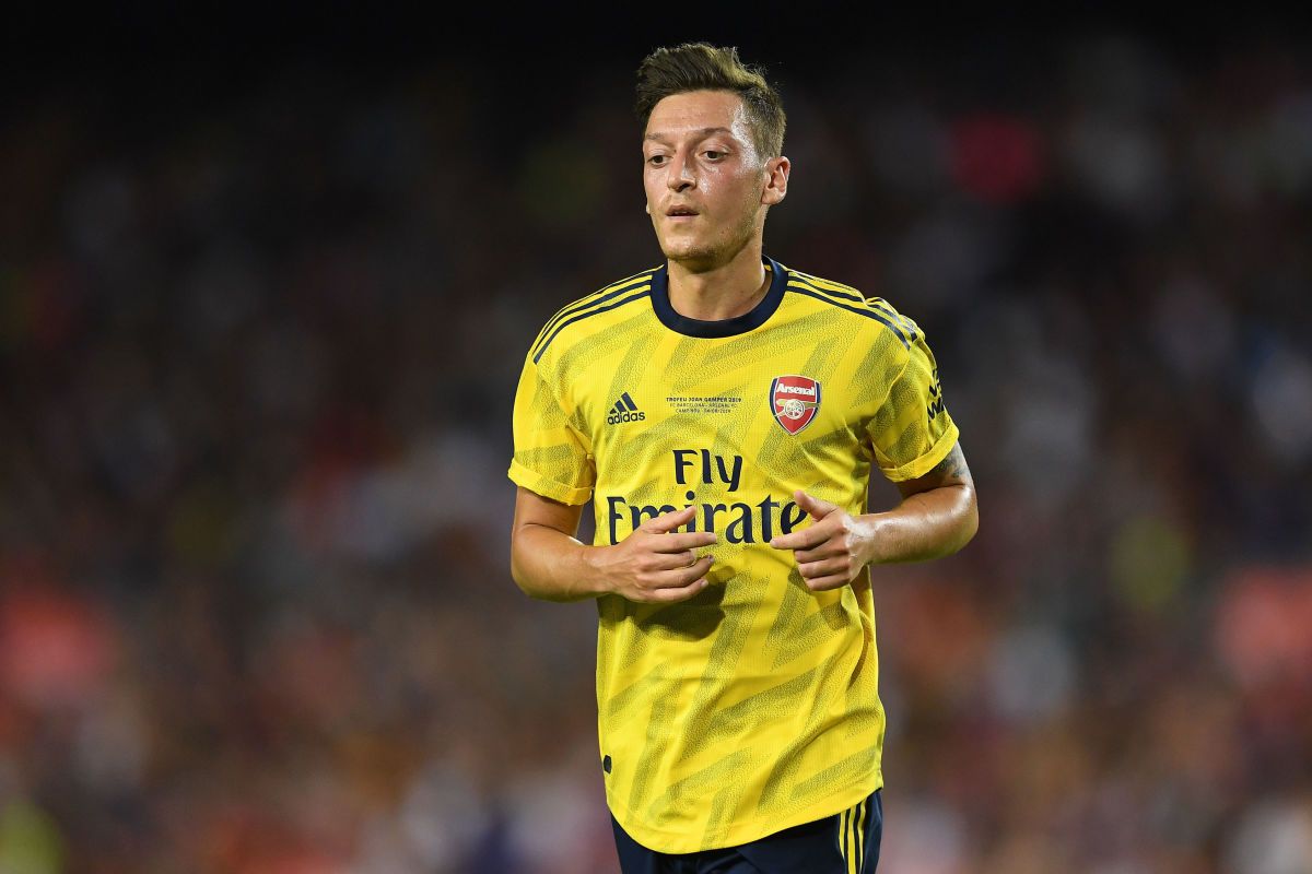 fc-barcelona-v-arsenal-pre-season-friendly-5d525a6d52e35f94e600000c.jpg